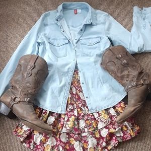 H&M Lightwash Denim Chambray Button Down
